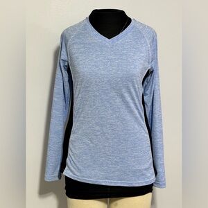 Game Time Sport Sweater For Women Color Light Blue And Black Size Medium